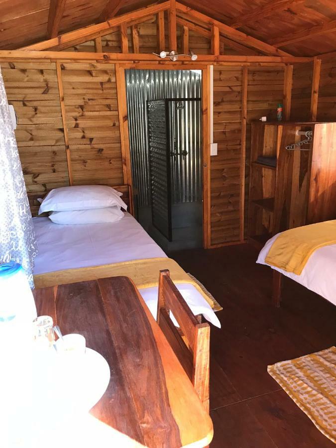 Kololo Guesthouse カティマ・ムリロ エクステリア 写真